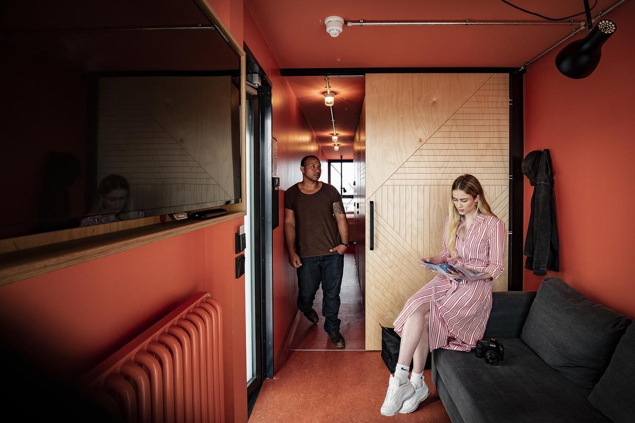 Dock Inn Hostel Warnemuende Rostock Bagian luar foto